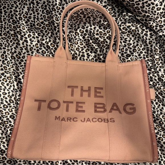 Marc Jacobs Handbags - Marc Jacobs Pink Canvas 'The Tote Bag'